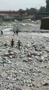 CRPF personnel saved a girl from drowning in Baramulla, Jammu and Kashmir