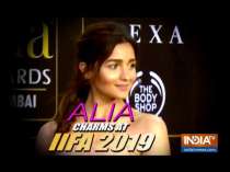 Alia Bhatt stuns at IIFA 2019