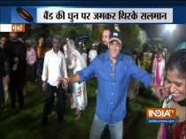 Salman Khan, Shilpa Shetty and other celebs dance in joy at Ganpati Visarjan