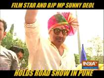 Bollywood actor and BJP MP Sunny Deol held roadshow in Hadapsar constituency in Pune