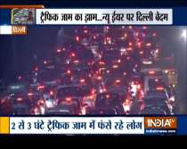 Video: Massive traffic jaam in delhi on New Year Day