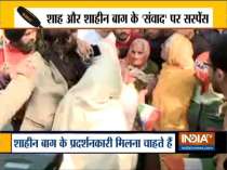 Delhi Police stop Shaheen Bagh protesters from marching to Amit Shah