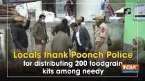 Locals thank Poonch Police for distributing 200 foodgrain kits among needy