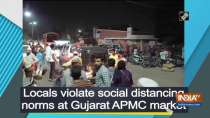 Locals violate social distancing norms at Gujarat APMC market
