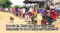 Locals in Bhubaneswar unite for humanity to feed migrant workers