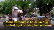Mahila Congress holds unique protest against rising fuel prices