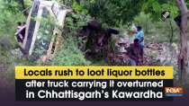 Locals rush to loot liquor bottles after truck carrying it overturned in Chhattisgarh