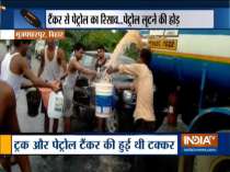 Villagers loot fuel after truck and fuel tanker collide in Muzaffarpur, Bihar