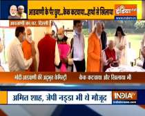 PM Modi visits senior BJP leader Lal Krishna Advani on his birthday