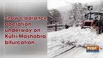 Snow clearance operation underway on Kufri-Mashobra bifurcation in Shimla