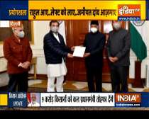 Rahul Gandhi submits a memorandum containing 2 crore signatures seeking President intervention in farm laws issue