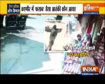 Caught on camera: Terrorists kill 2 policemen in Srinagar 