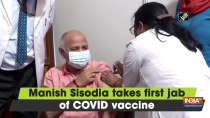 Manish Sisodia takes first jab of COVID vaccine
