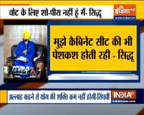 Navjot Sidhu launches frontal attack on Amarinder Singh