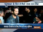 Shahid Kapoor visits Chandan cinema hall in Mumbai