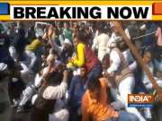 Police lathi charge during RLSP's Jan Aakrosh rally in Patna