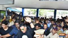 Housefull 4 Express: Akshay, Riteish's madness inside special train