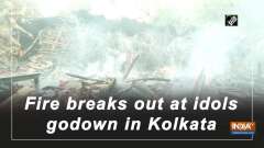 Fire breaks out at idols godown in Kolkata