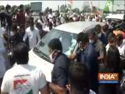 Hathras gangrape: Priyanka, Rahul Gandhi cross Delhi-UP border