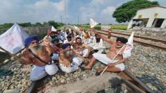 Watch Ground Report of Bharat Bandh by Samyukt Kisan Morcha 