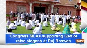 Congress MLAs supporting Gehlot raise slogans at Raj Bhawan