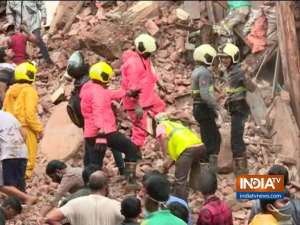 2 incidents of building collapse rattle Mumbai