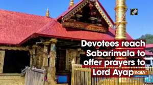 Devotees reach Sabarimala to offer prayers to Lord Ayappa