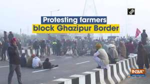 Protesting farmers block Ghazipur Border